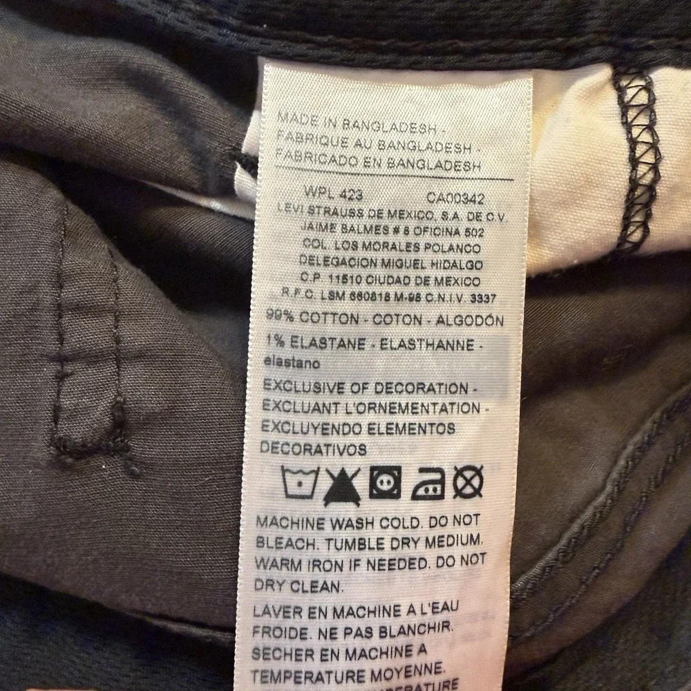 Levi Strauss Signature Gold Shorts Mens 46 Gray Cargo Stretch Casual W46